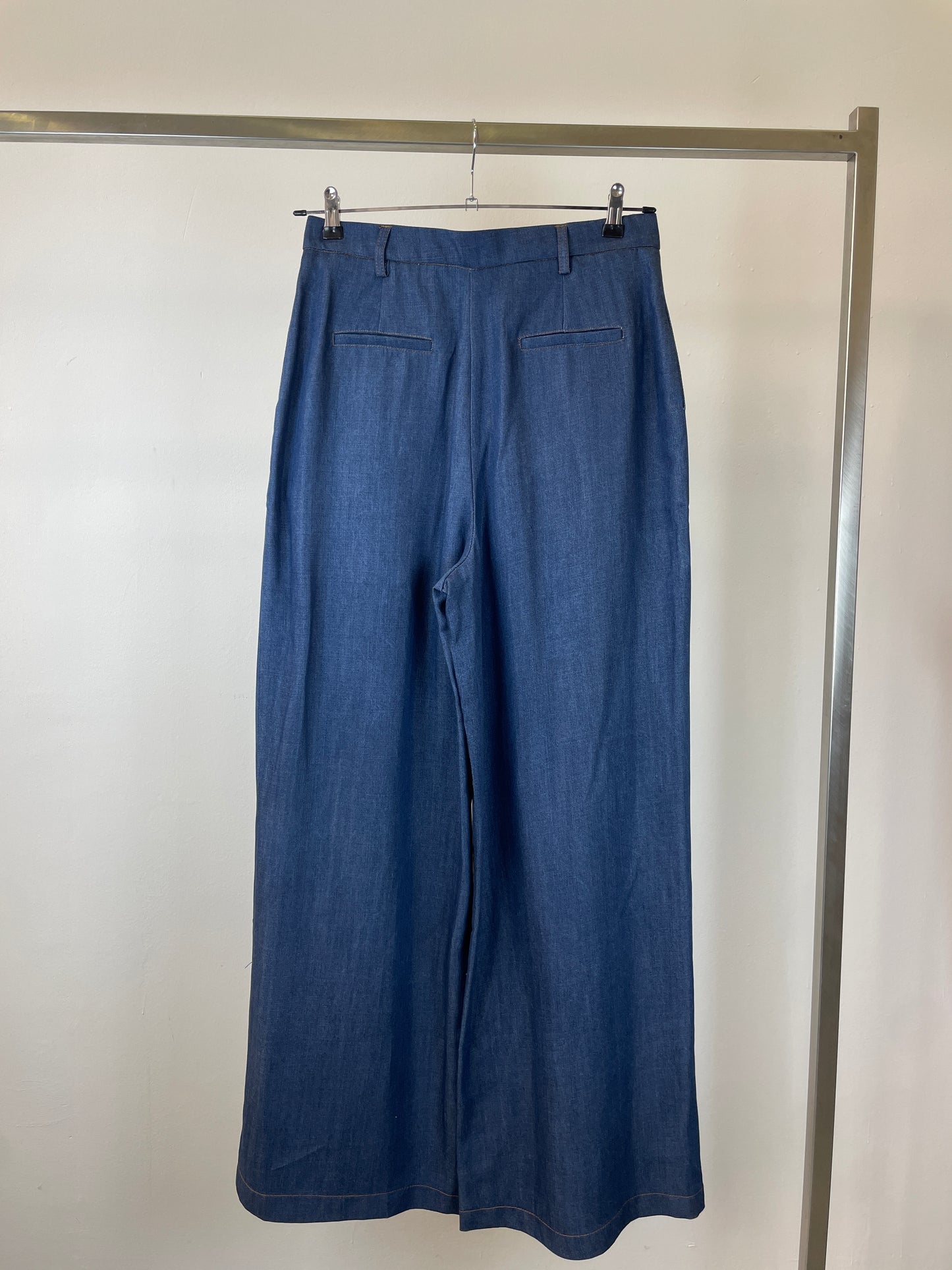 PANTALONE GAMBA LARGA