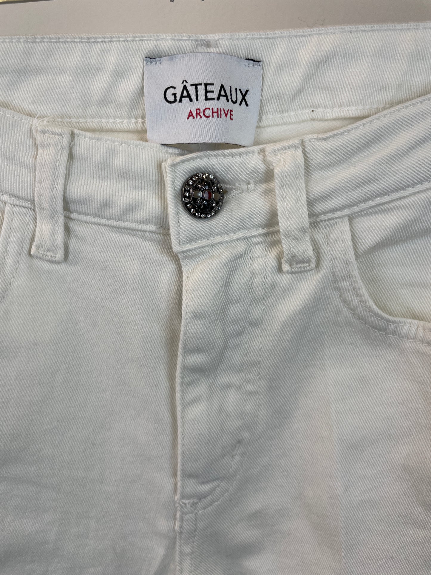 PANTALONE SVASATO SFRANGIATO