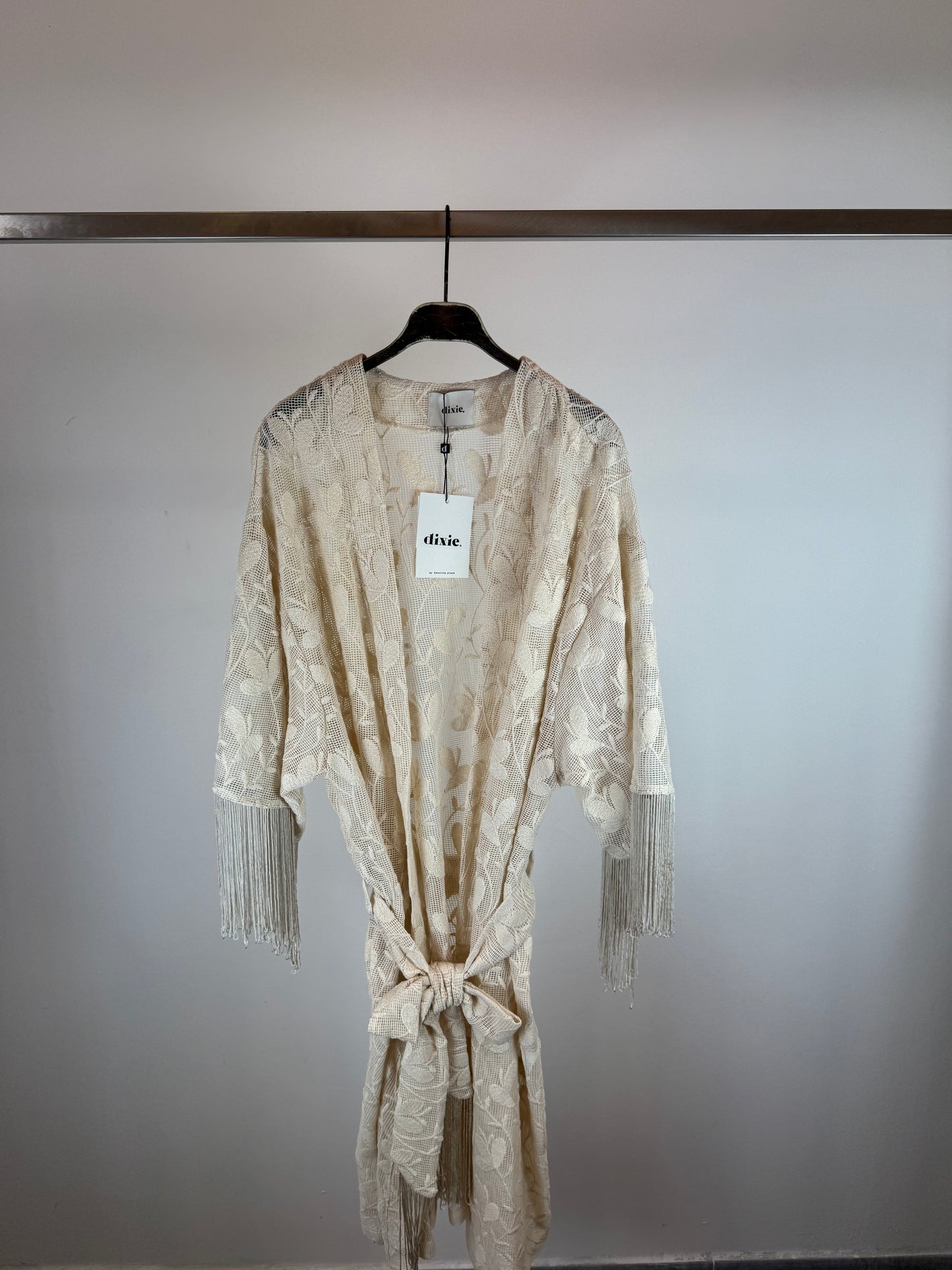 KIMONO IN PIZZO MACRAME' CON FRANGE