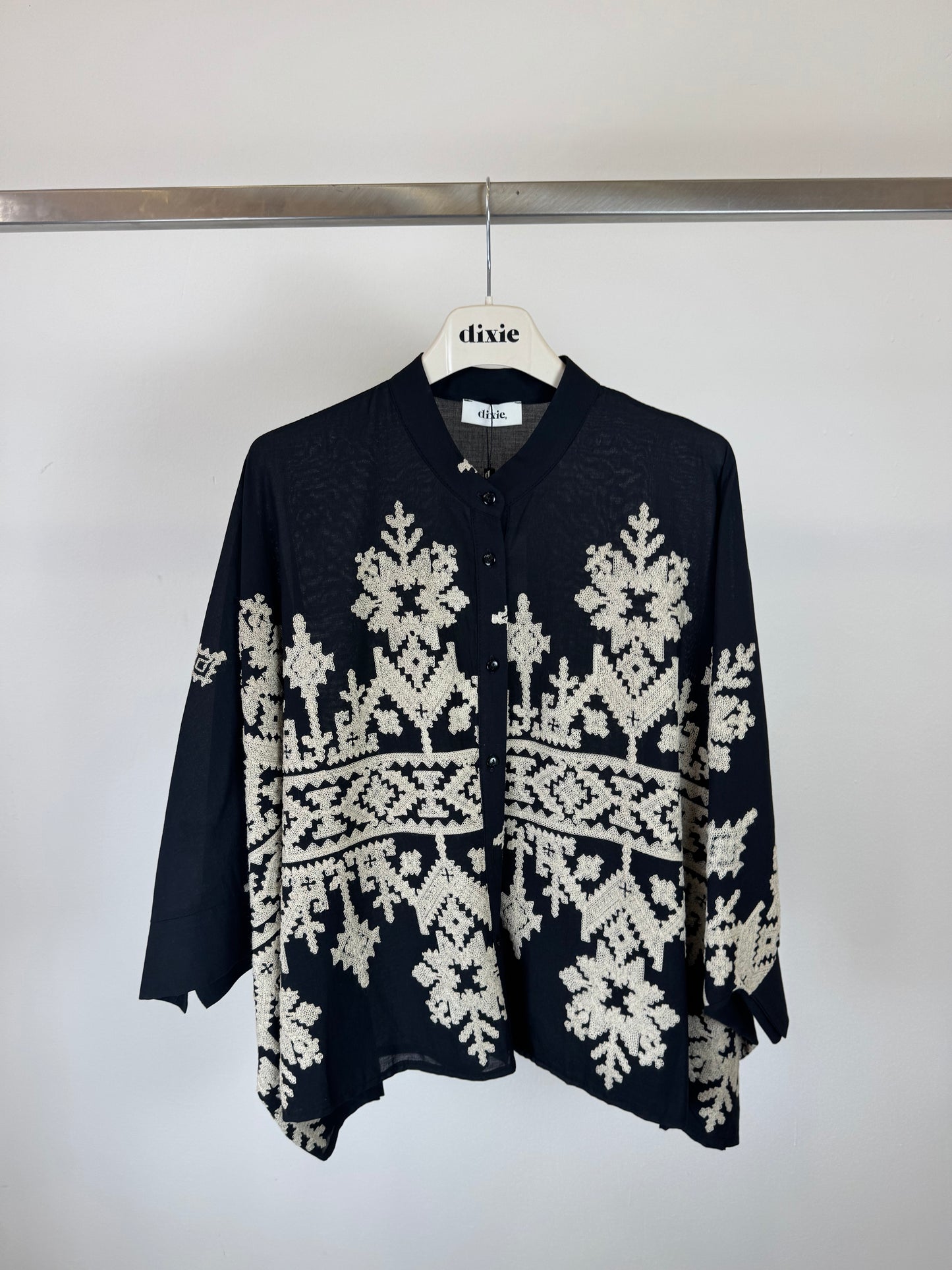 CAMICIA CON RICAMO ECRU