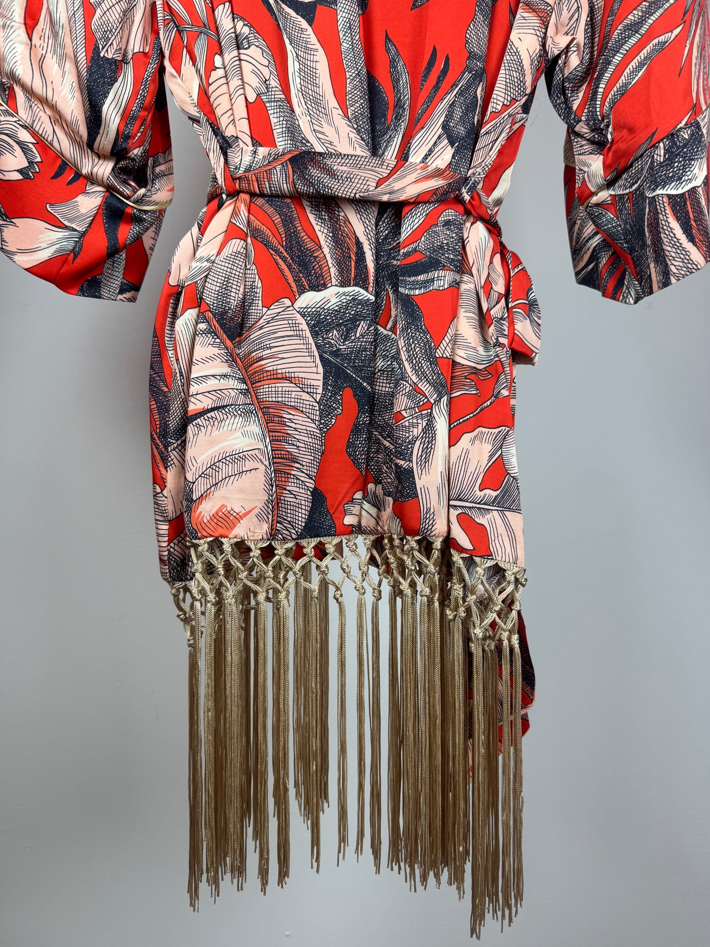 KIMONO FLOREALE CON FRANGE